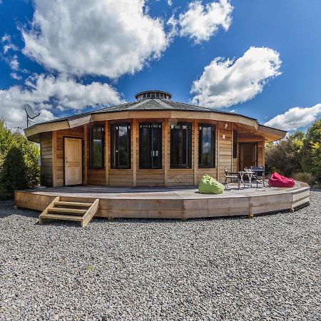 The Snowglobe - Ohakune Modern Yurt Style Chalet Экстерьер фото