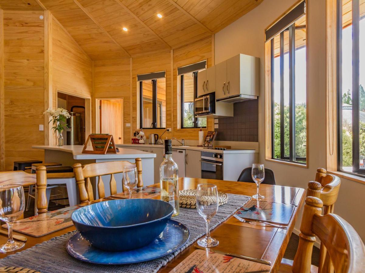 The Snowglobe - Ohakune Modern Yurt Style Chalet Экстерьер фото