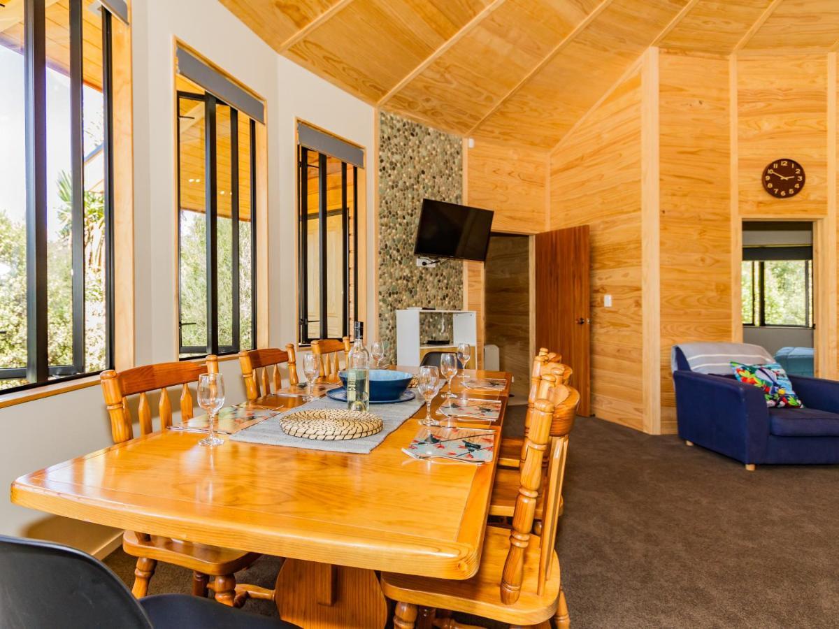 The Snowglobe - Ohakune Modern Yurt Style Chalet Экстерьер фото