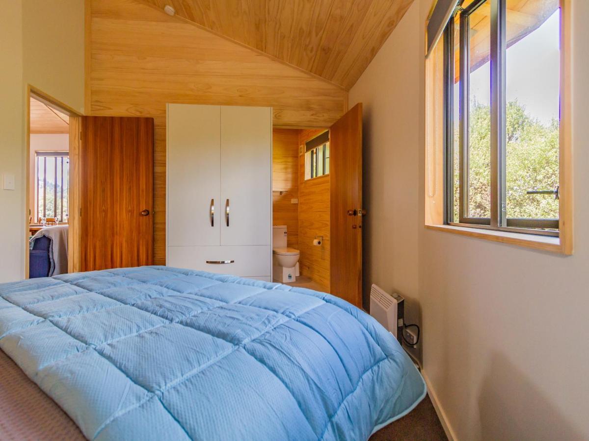 The Snowglobe - Ohakune Modern Yurt Style Chalet Экстерьер фото