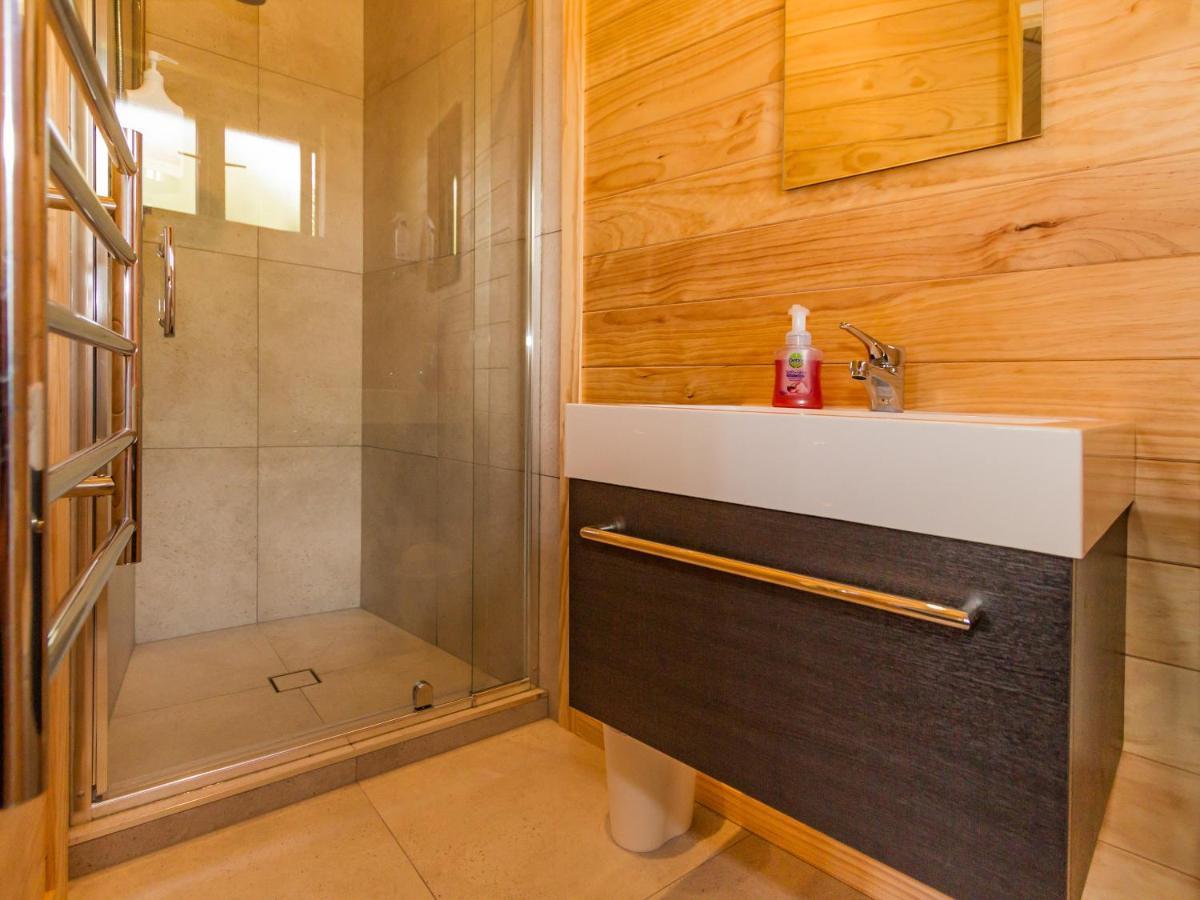 The Snowglobe - Ohakune Modern Yurt Style Chalet Экстерьер фото